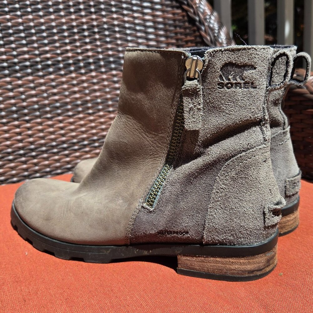 Sorel Emelie Boots Zip Waterproof Ankle Bootie sz 8.5 Quarry